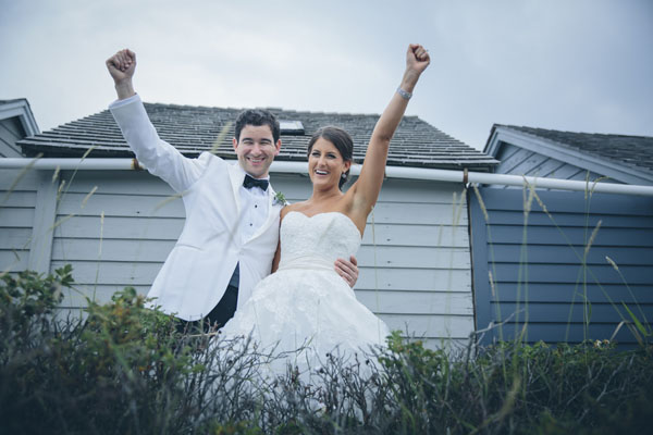 how to save money on wedding photographer
