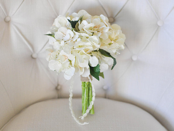 13 Silk Wedding Bouquets [you'll never believe are fake]
